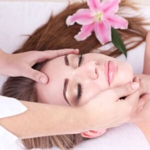 Revitaliza tu rostro y cuerpo con mis Sesiones de Facelift Energético en Cambio Integral Armonía: logra un rejuvenecimiento natural y una relajación profunda, mil veces mejor que una meditación tradicional. Servicios Holísticos.